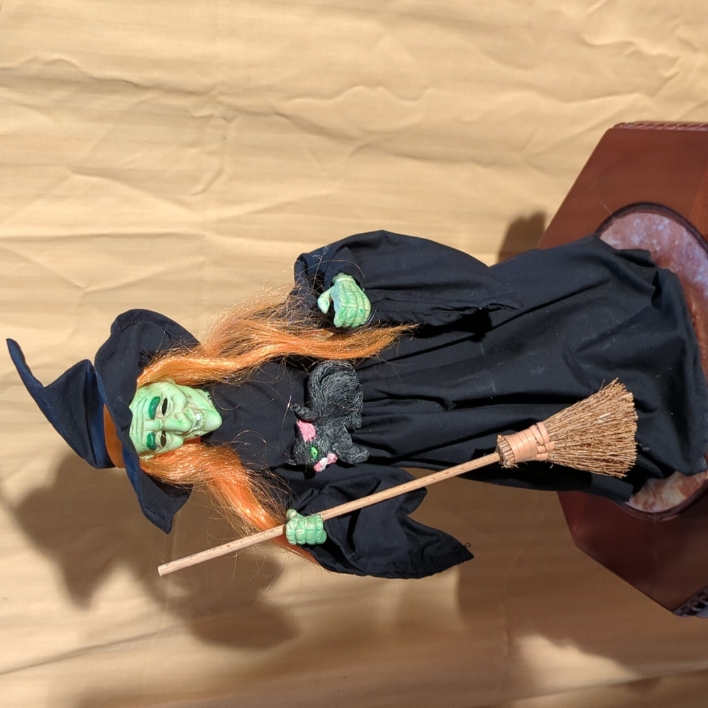 Light Up Witch